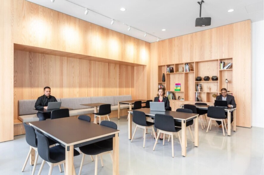 More Photos Of 680 E Colorado Blvd, Pasadena Coworking Space