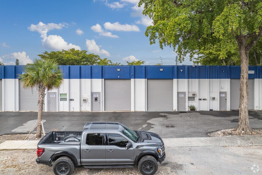More Photos Of 1111 SW 21st Ave, Fort Lauderdale Warehouse For Lease