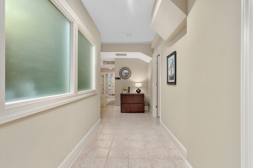 More Photos Of 111 Council St, Frederick Office For Lease