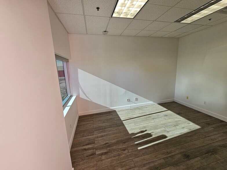 More Photos Of 74000 Dinah Shore Dr, Palm Desert Warehouse For Sale