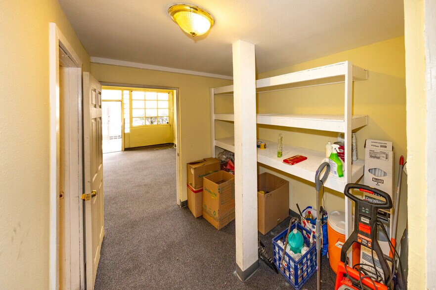 More Photos Of 5239 Atlantic Ave, Long Beach Freestanding For Sale