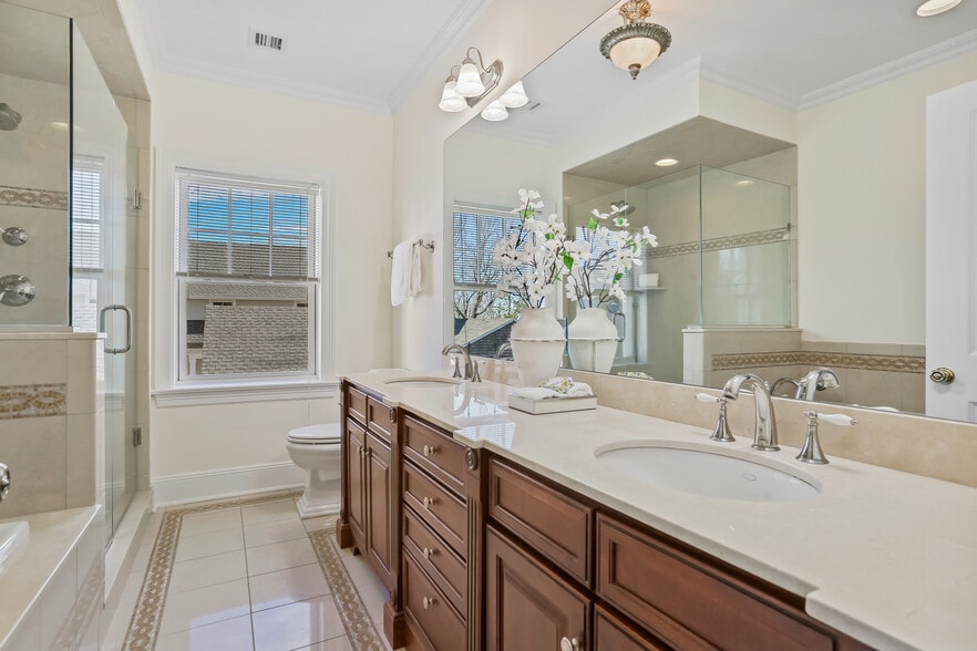 More Photos Of 151 Hamilton Ave, Greenwich Multifamily For Sale