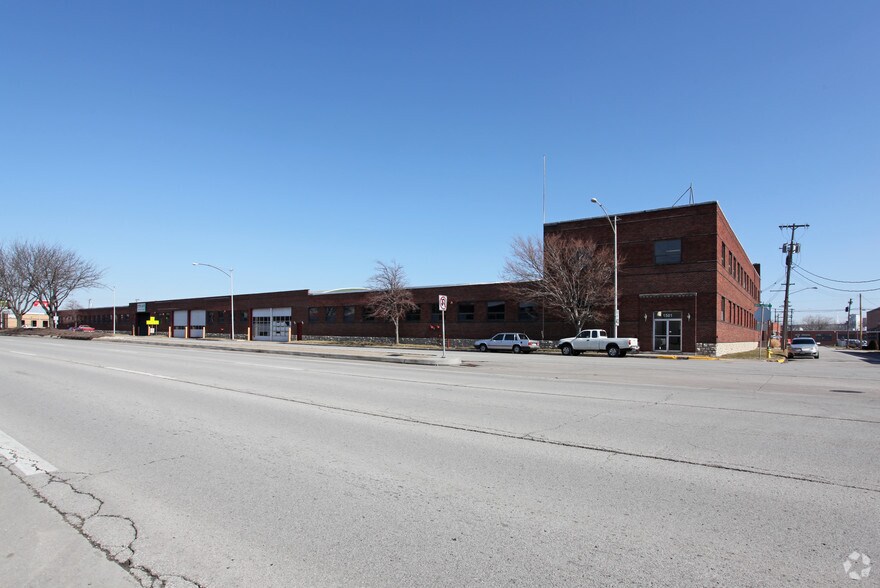 More Photos Of 1501 Burlington St, North Kansas City Warehouse For Lease