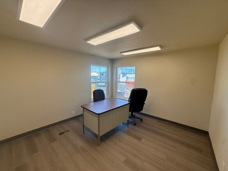 More Photos Of 1735 Athol Ave, Henderson Land For Lease