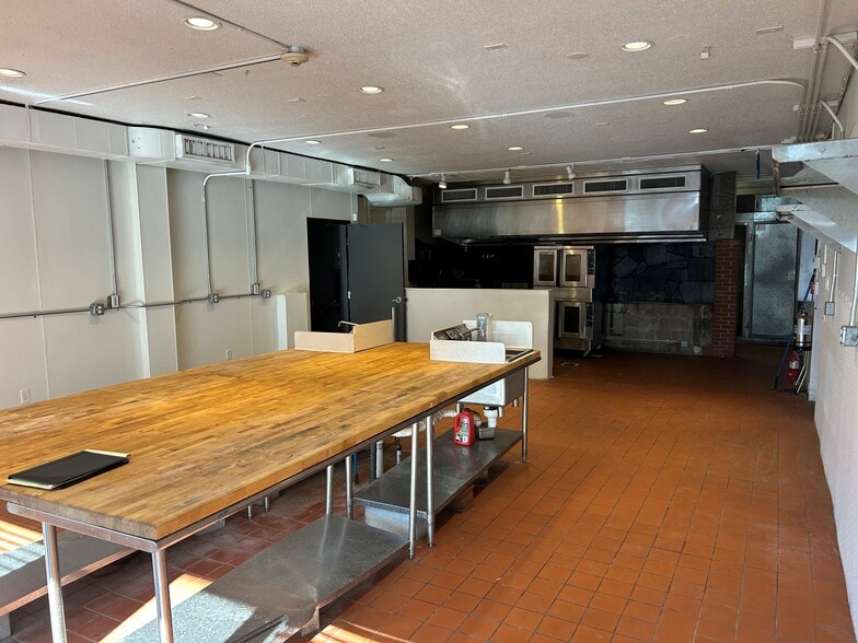 More Photos Of 345 S Water St, Providence Storefront Retail Office For Lease