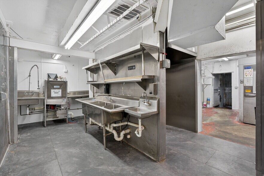 More Photos Of 45 NW 22nd Ave, Miami Restaurant For Sale