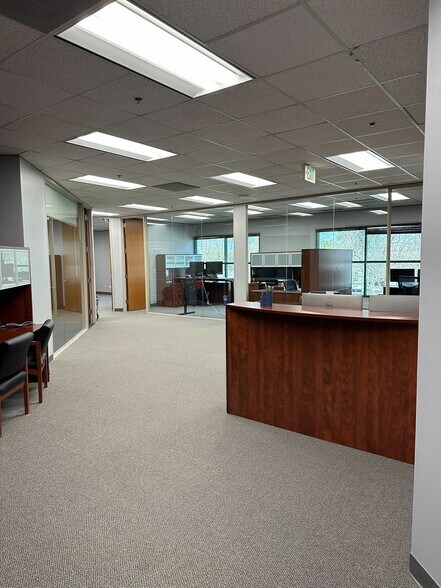 More Photos Of 6601 Owens Dr, Pleasanton Office For Lease