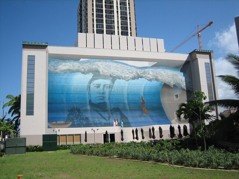 More Photos Of 401 Kamakee St, Honolulu Office For Lease