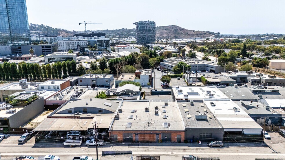 More Photos Of 5901 Blackwelder St, Culver City Loft Creative Space For Lease