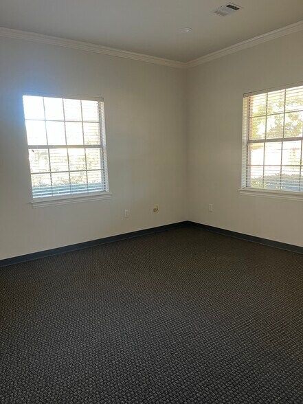 More Photos Of 6226 Colleyville Blvd, Colleyville Medical For Lease