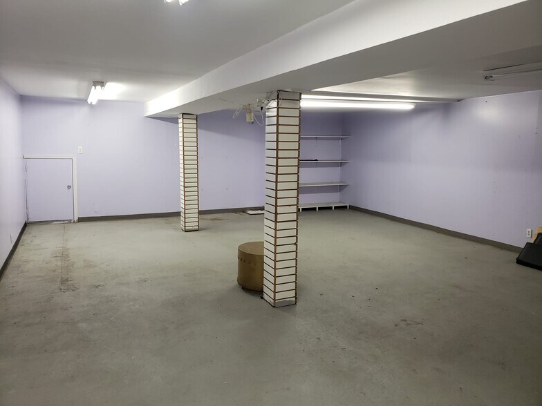 More Photos Of 821 Westchester Ave, Bronx Storefront For Lease