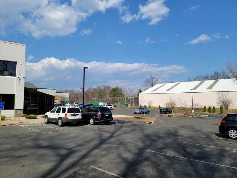 More Photos Of 2272-2288 Berlin Tpke, Newington Medical For Lease