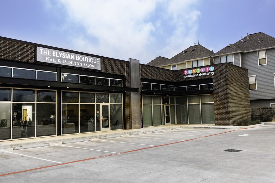 More Photos Of 2723 Yale St, Houston Storefront Retail Office For Lease