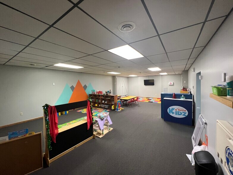 More Photos Of 690 Morgantown Rd, Uniontown Religious Facility For Sale