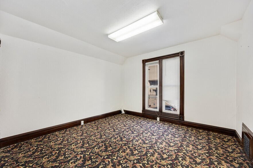 More Photos Of 1325 Delaware St, Denver Office For Lease