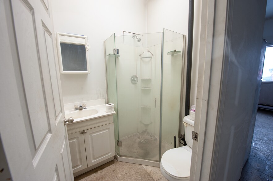 More Photos Of 3419 33 St, Whitecourt Industrial For Sale