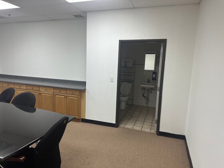More Photos Of 1315 S Johnson Dr, City of Industry Warehouse For Lease