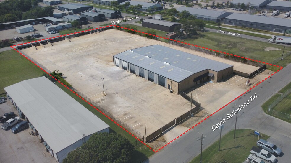 Primary Photo Of 5012 David Strickland Rd, Fort Worth Warehouse For Lease