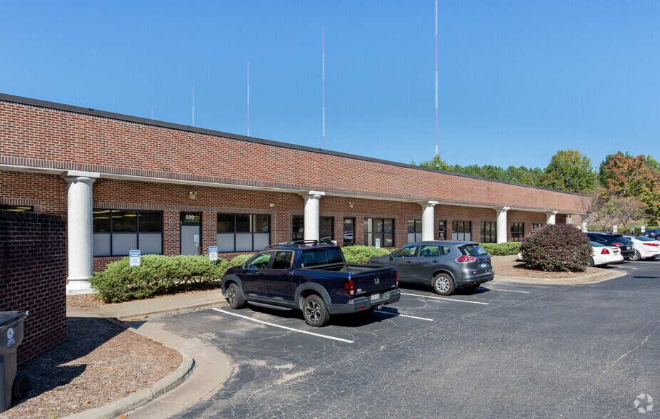 More Photos Of 501-511 James Jackson Ave, Cary Research And Development For Lease