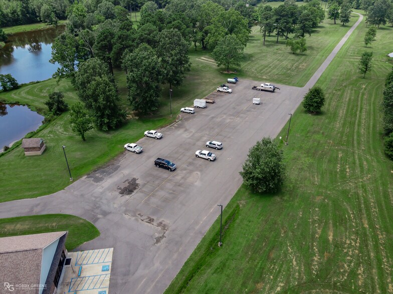 More Photos Of 10100 Woolworth Rd, Keithville Medical For Lease