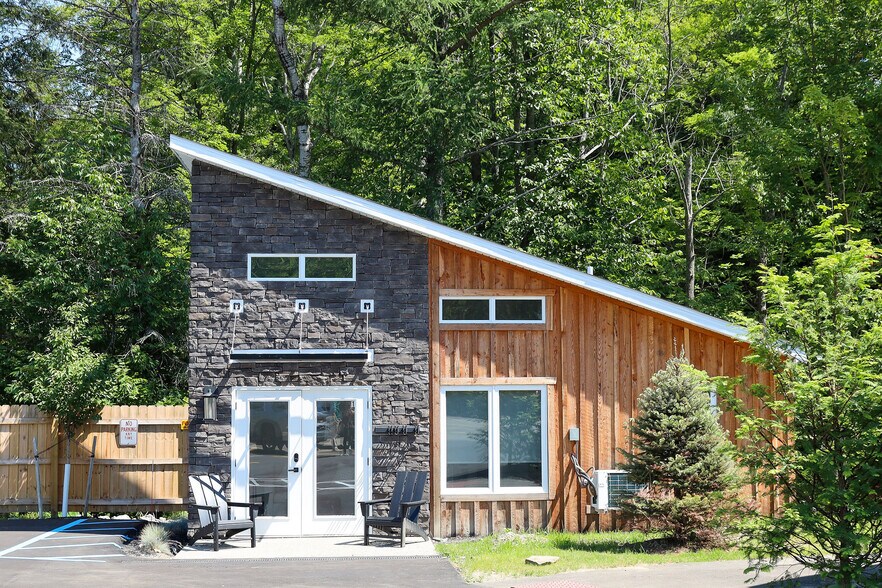 More Photos Of 6881 NY-242, Ellicottville Hotel For Sale