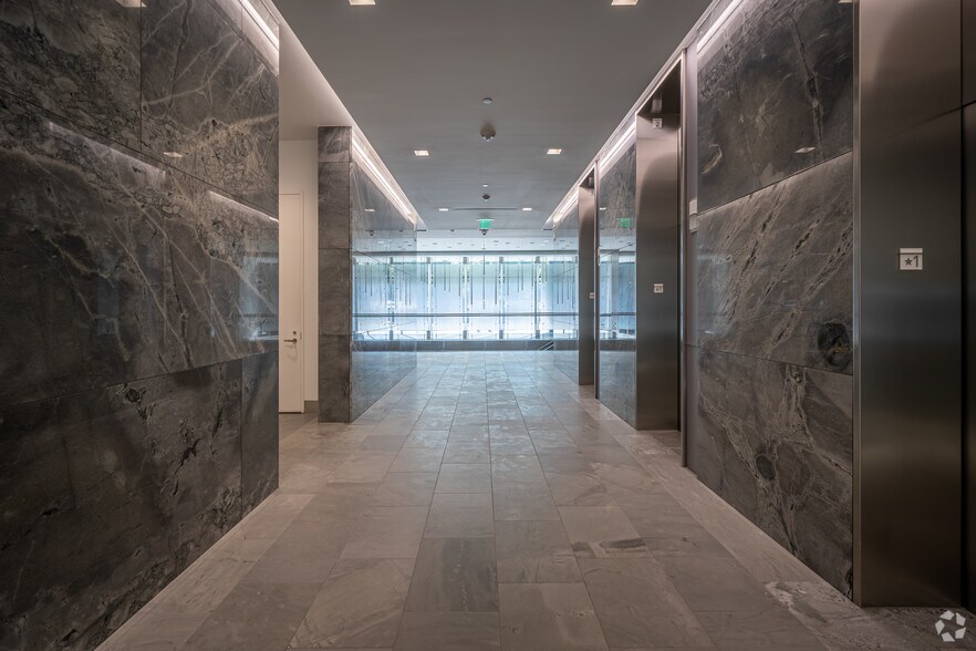 More Photos Of 811 Louisiana St, Houston Office For Lease