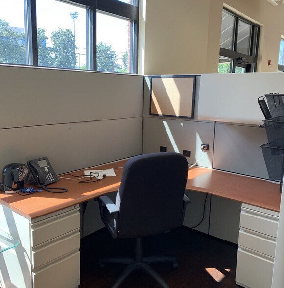 More Photos Of 301 Augusta St, Greenville Office Residential For Lease