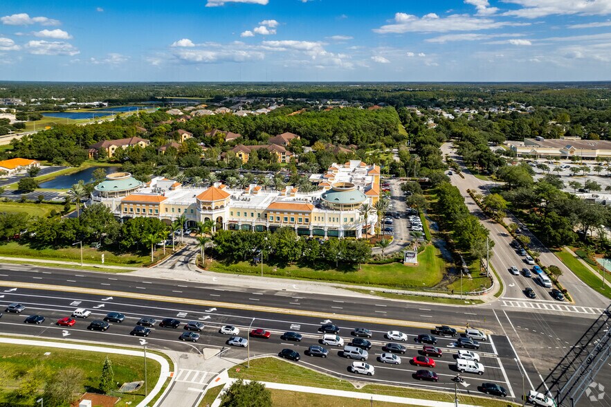 More Photos Of 12301 Lake Underhill Rd, Orlando Office For Lease