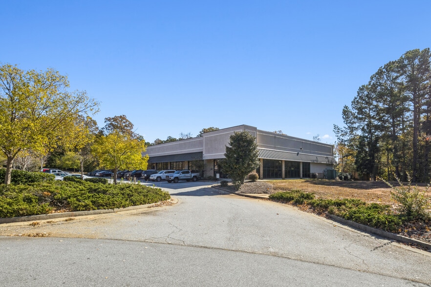 More Photos Of 6 Falcon Dr, Peachtree City Flex For Sale