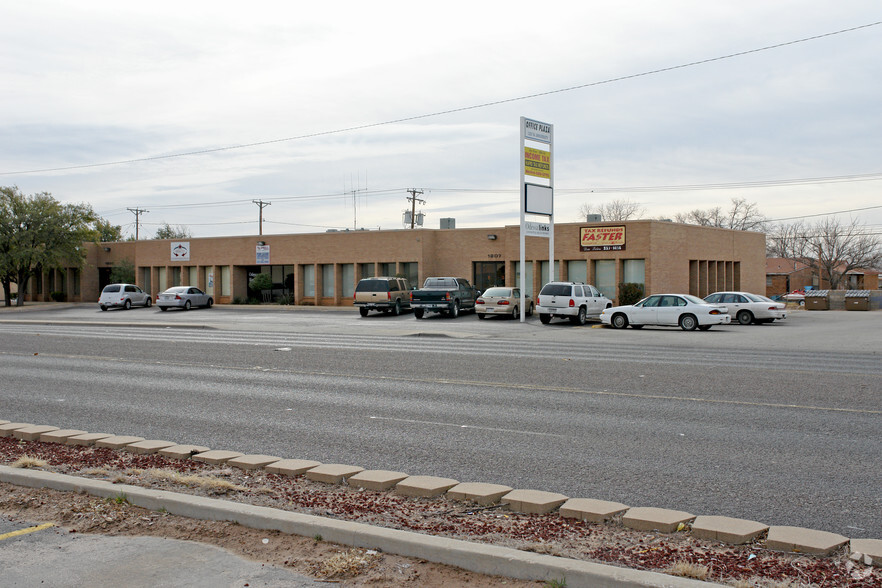 Primary Photo Of 1205-1207 W University Blvd, Odessa Office For Lease