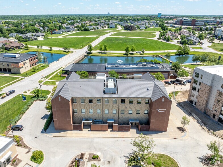 More Photos Of 505 Market St, West Des Moines Office For Lease