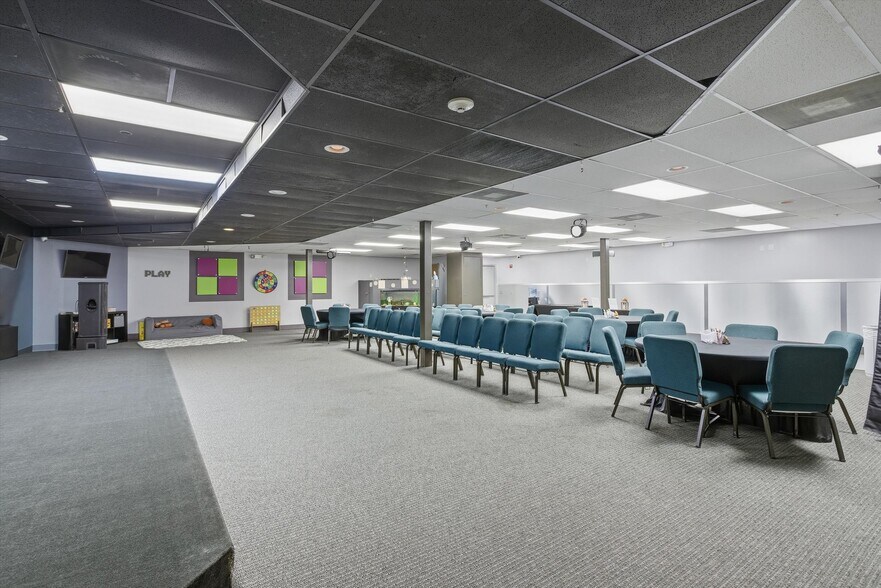 More Photos Of 8527 Pines Blvd, Pembroke Pines Office For Sale