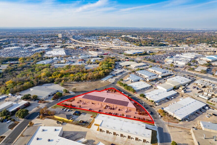 More Photos Of 4700 Timco W, Leon Valley Warehouse For Lease