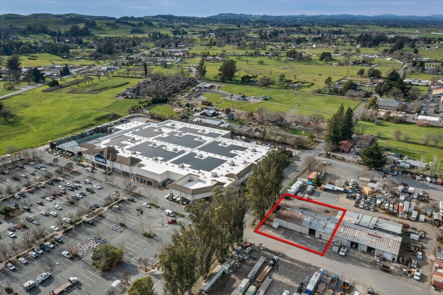 More Photos Of 141 Helman Ln, Cotati Warehouse For Lease