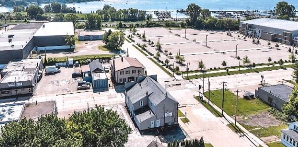 More Photos Of 1027 S Main St, Oshkosh Restaurant For Sale