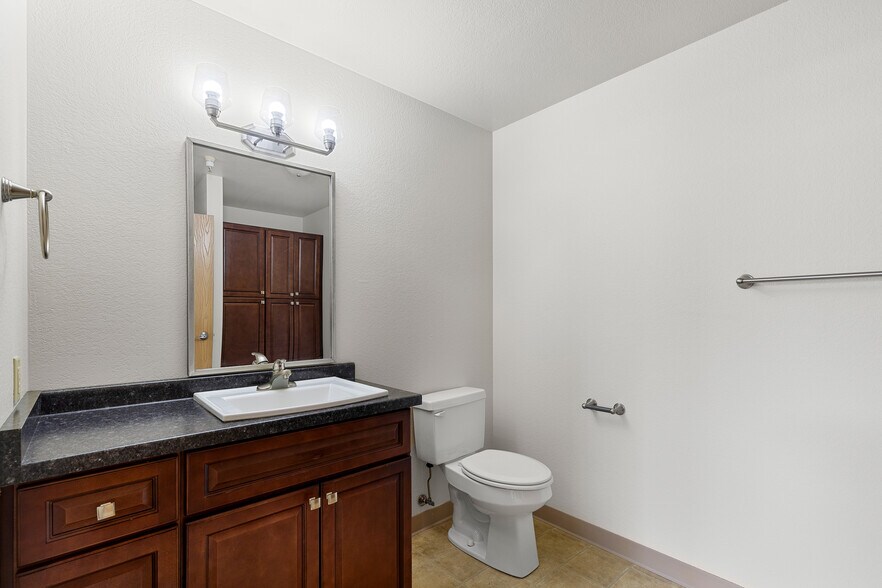 More Photos Of 1120 E Parkway Ave, Oshkosh Multifamily For Sale