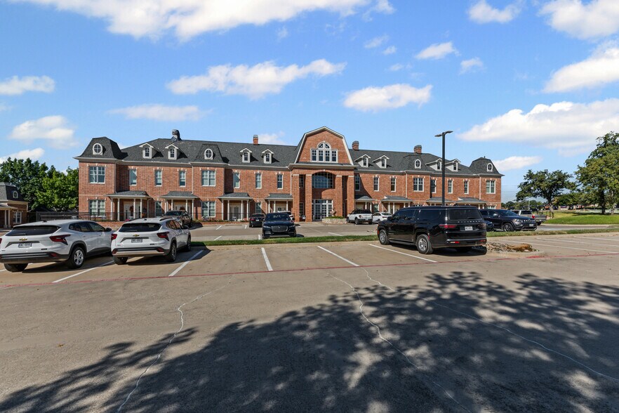 More Photos Of 1670 Keller Pky, Keller Loft Creative Space For Lease