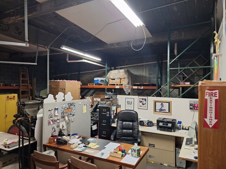 More Photos Of 69 Montgomery St, Pawtucket Office Residential For Sale