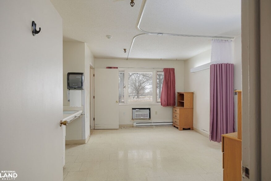 More Photos Of 300 Cedar St, Tarkio Skilled Nursing Facility For Sale