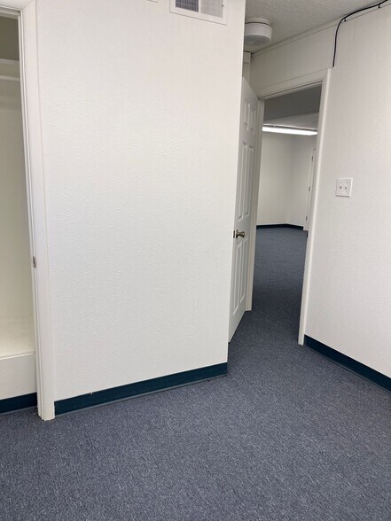 More Photos Of 6401-6405 E 72nd Ave, Commerce City Office For Lease