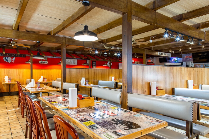 More Photos Of 685 US Highway 1, Vero Beach Restaurant For Sale