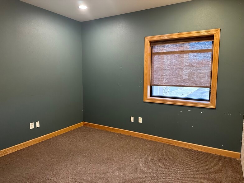 More Photos Of 23823-23865 67th Ave, Saint Cloud Light Distribution For Sale