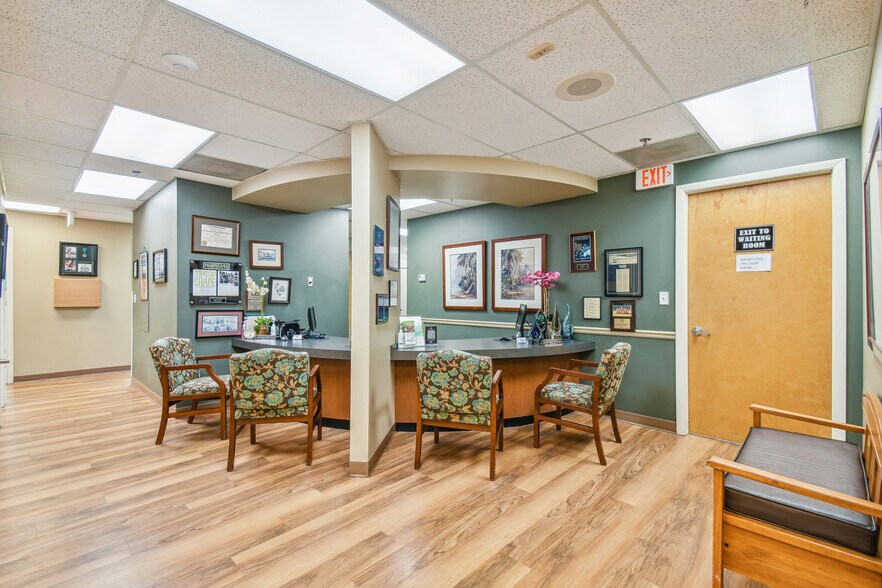 More Photos Of 1879 Nightingale Ln, Tavares Medical For Lease