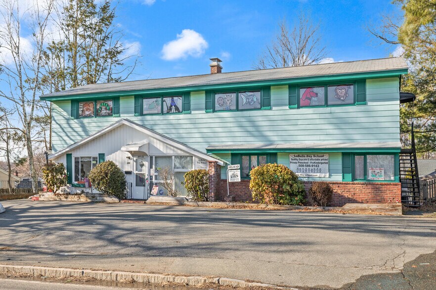 More Photos Of 600 E Ashland St, Brockton Office For Sale