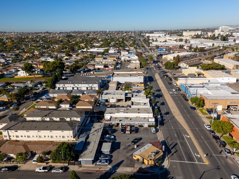 More Photos Of 4610-4612 Manhattan Beach Blvd, Lawndale Warehouse For Sale
