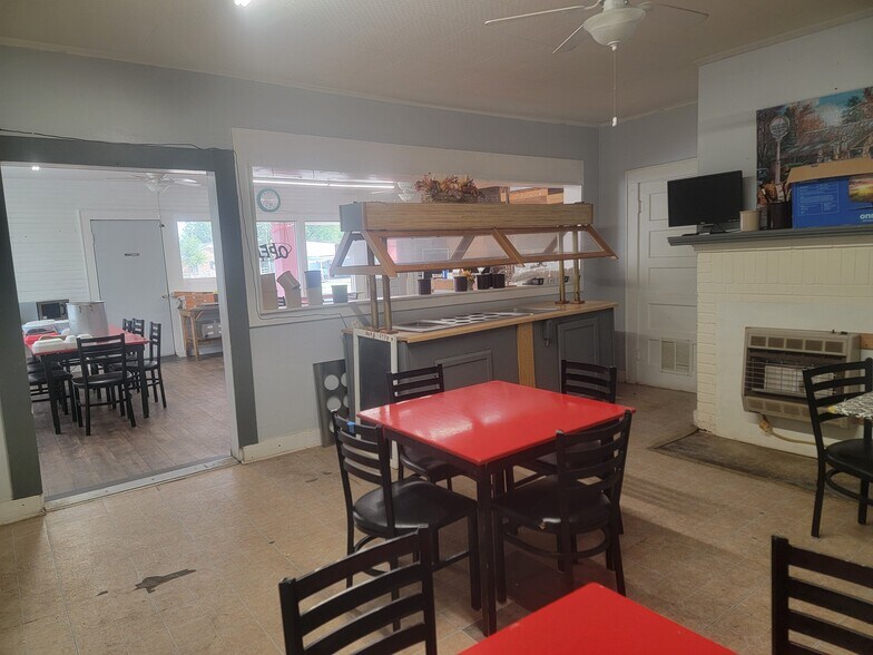 More Photos Of 7 Main St, Milledgeville Restaurant For Sale