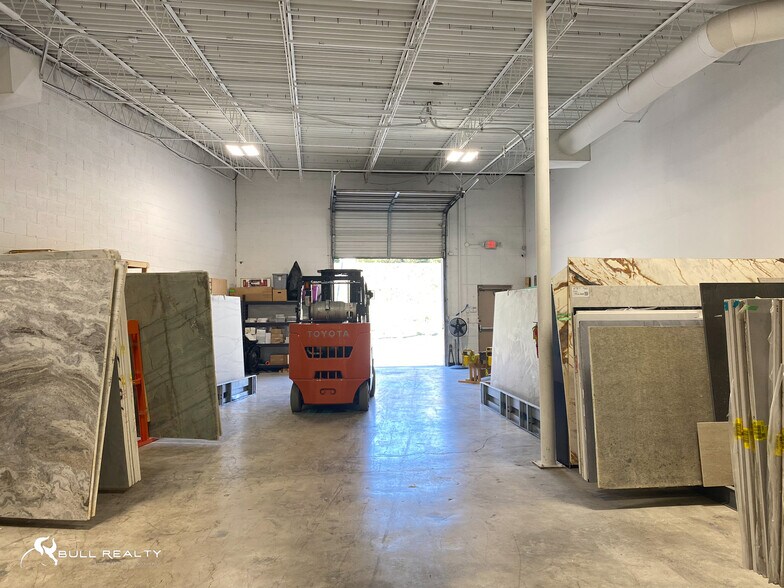 More Photos Of 1426 Chattahoochee Ave NW, Atlanta Warehouse For Lease