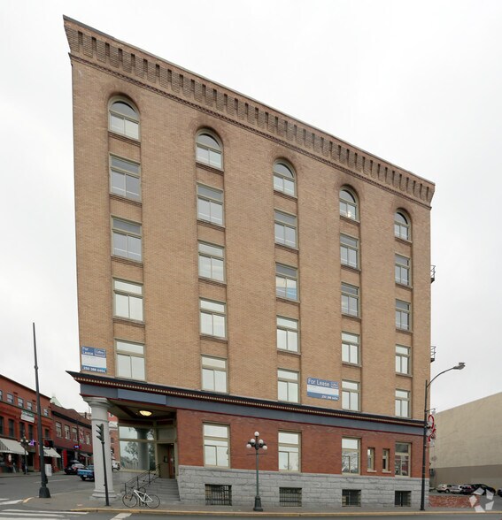 More Photos Of 1019 Wharf St, Victoria Office For Lease