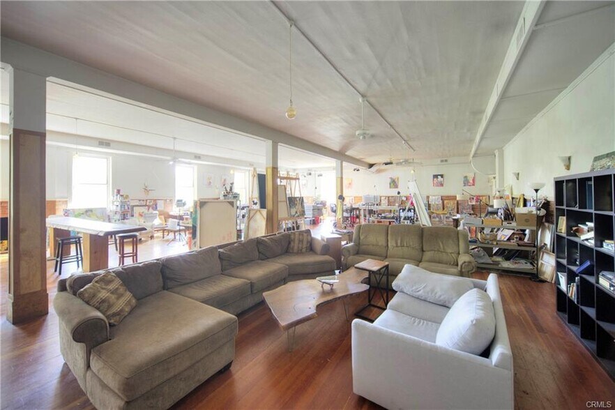 More Photos Of 105 Broadway St, Chico General Retail For Sale