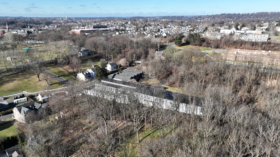 More Photos Of 555 Warren St, Phillipsburg Warehouse For Sale